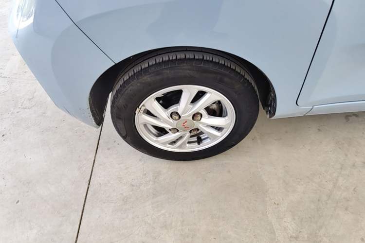 Used Wuling Hongguang MINIEV 2020 Enjoyment Model Lithium Iron Phosphate Left Front Wheel Hub