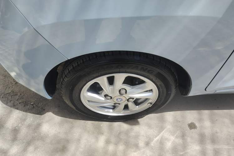 Used Wuling Hongguang MINIEV 2020 Enjoy Edition Lithium-Ion Battery Left Front Wheel Hub