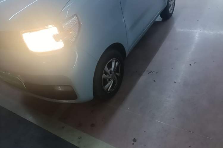 Used Wuling Hongguang MINIEV 2020 Zizai Version Lithium-NMC Left Front Wheel Hub