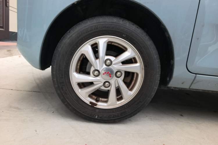 Used Wuling Hongguang MINIEV 2020 Zizai Version Lithium-NMC Left Front Wheel Hub