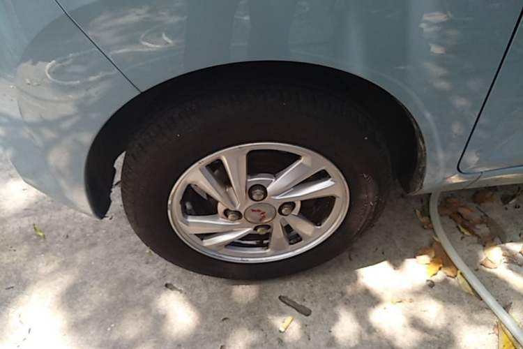 Used Wuling Hongguang MINIEV 2020 Enjoyment Model Lithium Iron Phosphate Left Front Wheel Hub