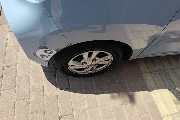 Used Wuling Hongguang MINIEV 2020 Enjoyment Model Lithium Iron Phosphate Left Front Wheel Hub
