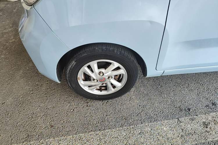 Used Wuling Hongguang MINIEV 2020 Enjoyment Model Lithium Iron Phosphate Left Front Wheel Hub