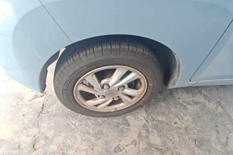 Used Wuling Hongguang MINIEV 2020 Easy Version Lithium-Ion Battery Left Front Wheel Hub