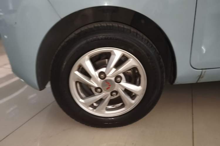 Used Wuling Hongguang MINIEV 2020 Enjoyment Model Lithium Iron Phosphate Left Front Wheel Hub