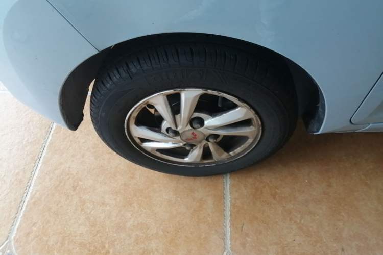 Used Wuling Hongguang MINIEV 2020 Freedom Version Lithium Iron Phosphate Left Front Wheel Hub