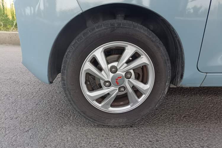 Used Wuling Hongguang MINIEV 2020 Enjoyment Model Lithium Iron Phosphate Left Front Wheel Hub
