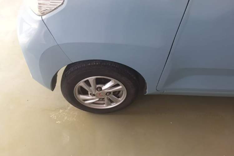 Used Wuling Hongguang MINIEV 2020 Freedom Version Lithium Iron Phosphate Left Front Wheel Hub