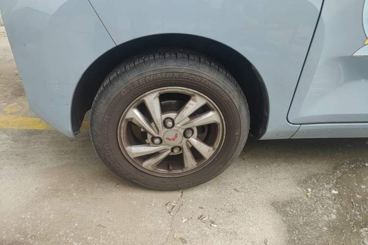 Used Wuling Hongguang MINIEV 2020 Enjoyment Model Lithium Iron Phosphate Left Front Wheel Hub