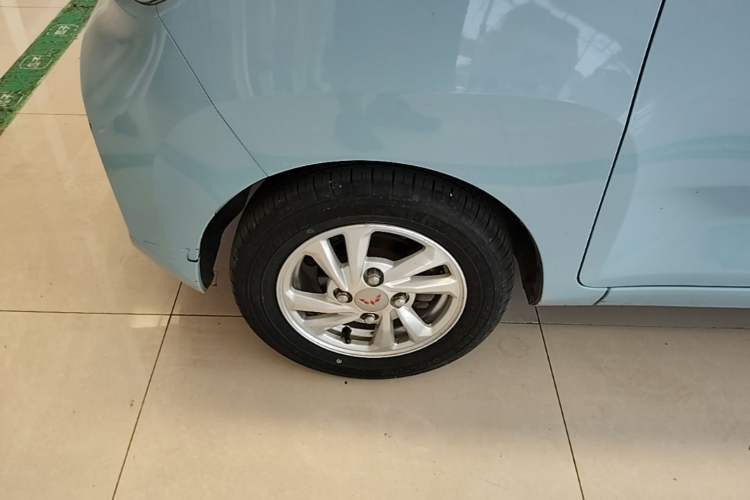 Used Wuling Hongguang MINIEV 2020 Enjoyment Model Lithium Iron Phosphate Left Front Wheel Hub