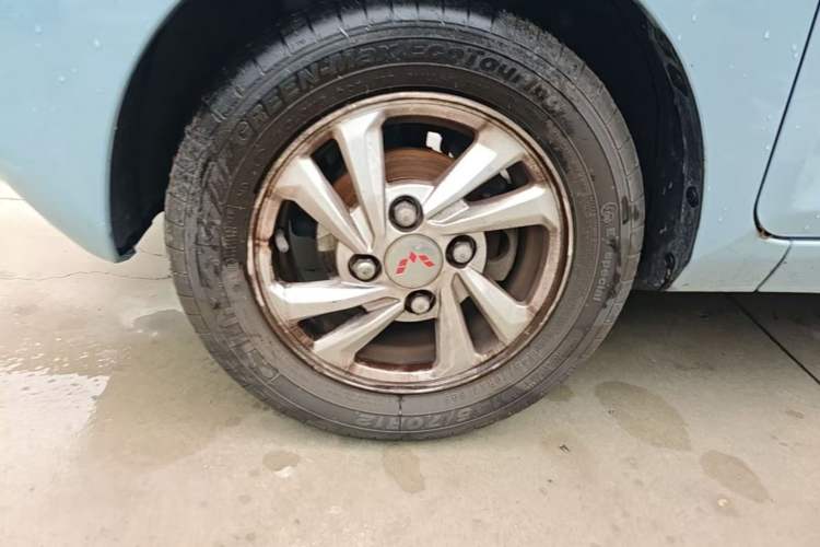 Used Wuling Hongguang MINIEV 2020 Enjoyment Model Lithium Iron Phosphate Left Front Wheel Hub