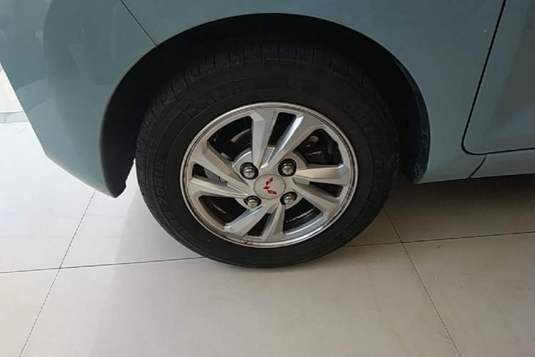 Used Wuling Hongguang MINIEV 2020 Enjoyment Model Lithium Iron Phosphate Left Front Wheel Hub