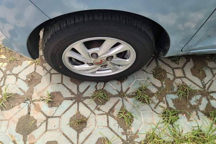 Used Wuling Hongguang MINIEV 2020 Enjoyment Model Lithium Iron Phosphate Left Front Wheel Hub