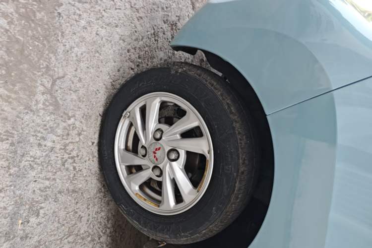 Used Wuling Hongguang MINIEV 2020 Enjoyment Model Lithium Iron Phosphate Left Front Wheel Hub