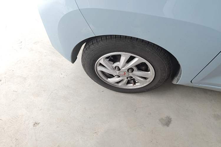 Used Wuling Hongguang MINIEV 2020 Enjoyment Model Lithium Iron Phosphate Left Front Wheel Hub