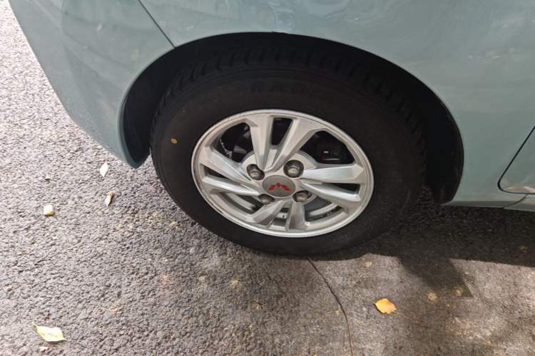 Used Wuling Hongguang MINIEV 2020 Enjoyment Model Lithium Iron Phosphate Left Front Wheel Hub