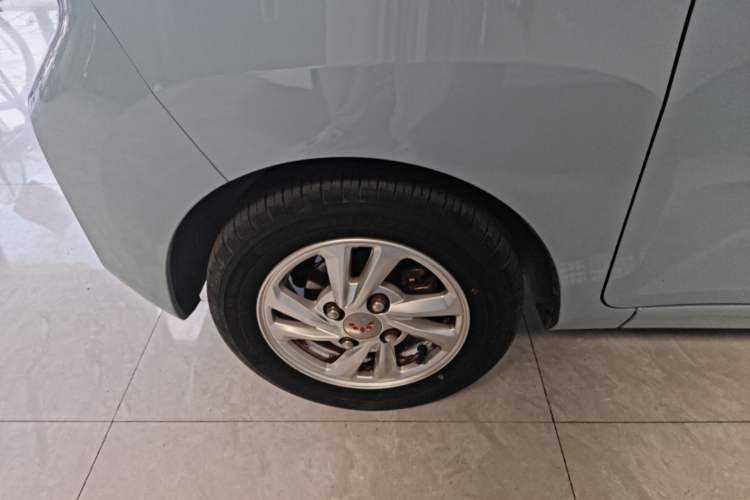Used Wuling Hongguang MINIEV 2020 Enjoyment Model Lithium Iron Phosphate Left Front Wheel Hub