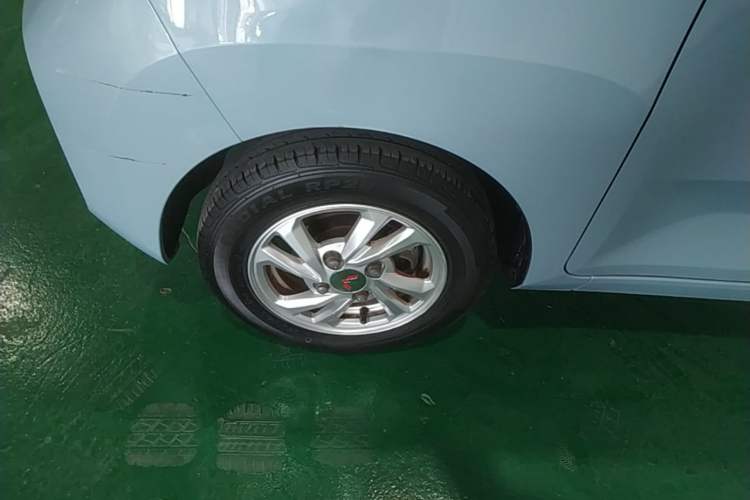 Used Wuling Hongguang MINIEV 2020 Zizai Version Lithium-NMC Left Front Wheel Hub