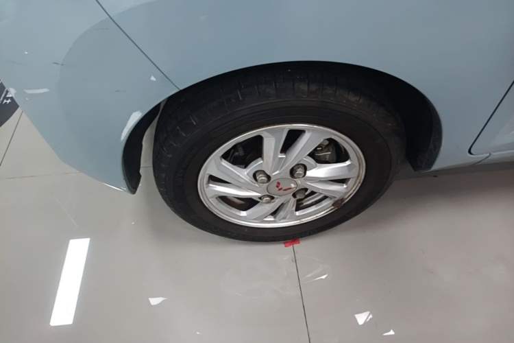 Used Wuling Hongguang MINIEV 2020 Enjoyment Model Lithium Iron Phosphate Left Front Wheel Hub