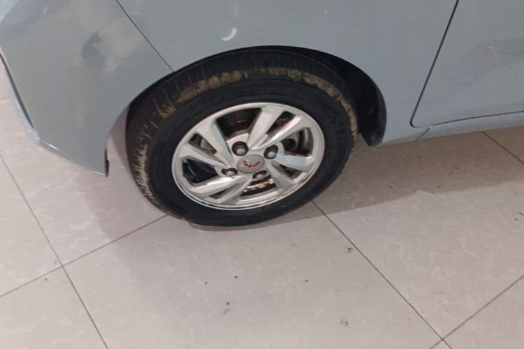 Used Wuling Hongguang MINIEV 2020 Enjoyment Model Lithium Iron Phosphate Left Front Wheel Hub