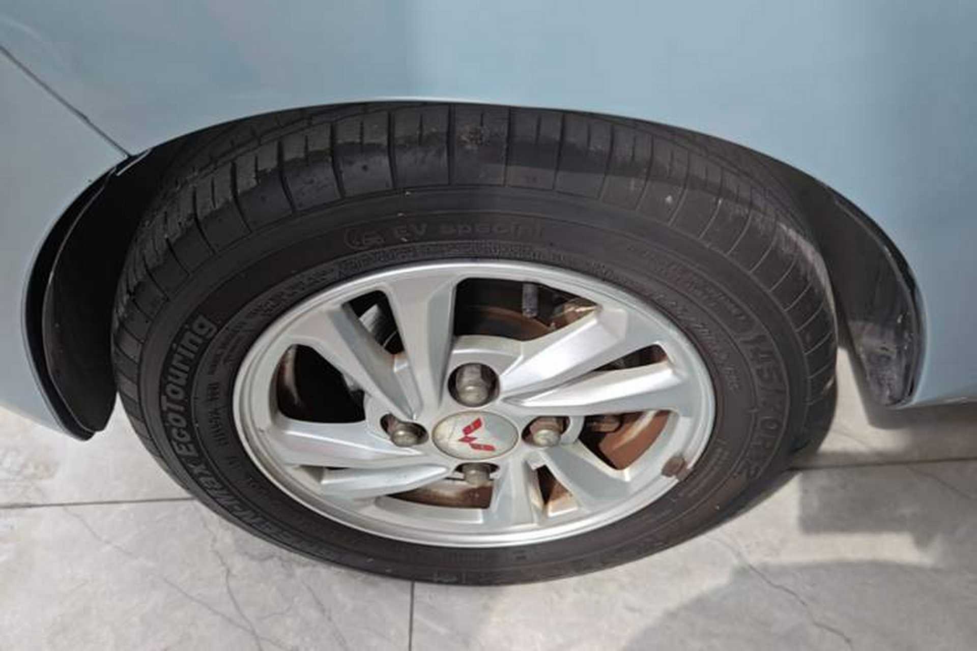 Used Wuling Hongguang MINIEV 2020 Enjoyment Model Lithium Iron Phosphate Left Front Wheel Hub