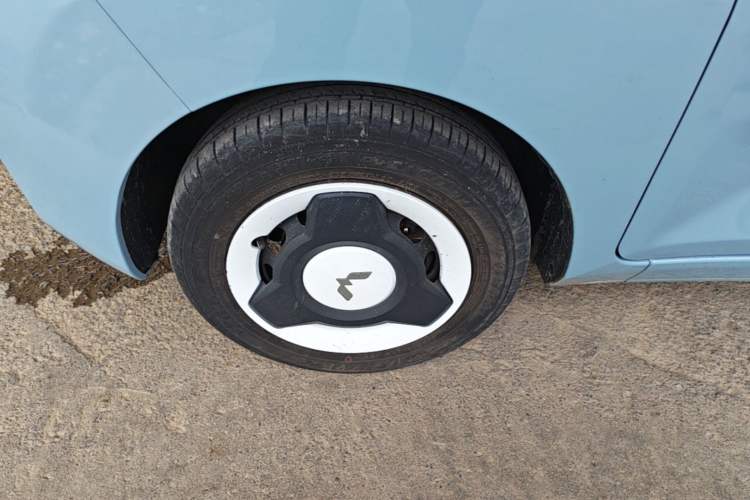 Used Wuling Hongguang MINIEV 2020 Enjoyment Model Lithium Iron Phosphate Left Front Wheel Hub