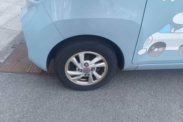 Used Wuling Hongguang MINIEV 2020 Freedom Version Lithium Iron Phosphate Left Front Wheel Hub
