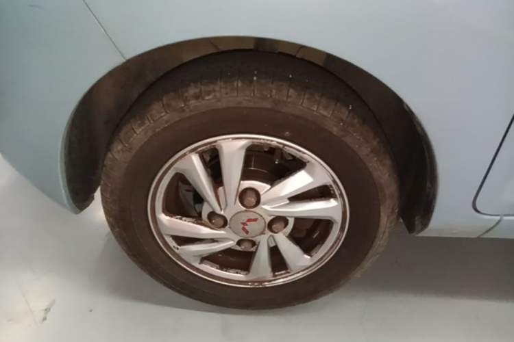Used Wuling Hongguang MINIEV 2020 Enjoyment Model Lithium Iron Phosphate Left Front Wheel Hub