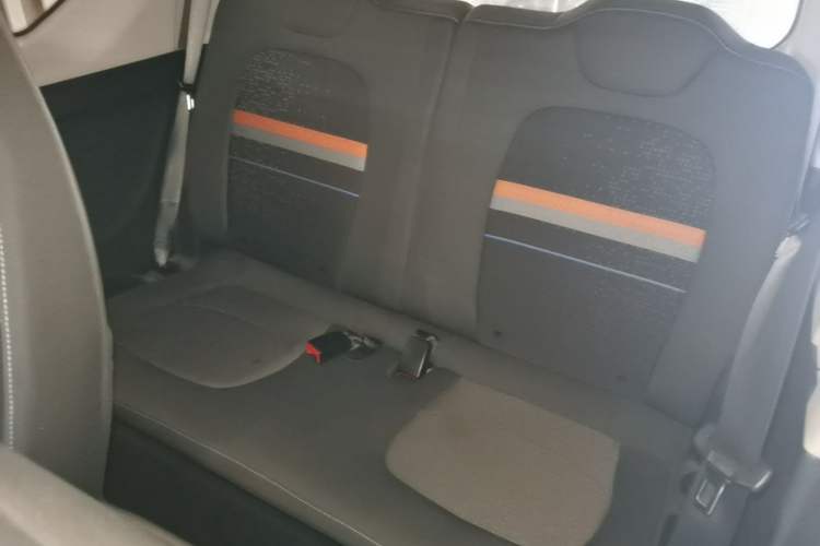 Used Wuling Hongguang MINIEV 2020 Enjoyment Model Lithium Iron Phosphate Left Rear Seat