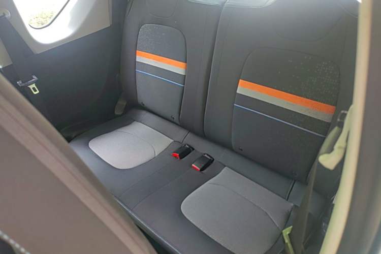 Used Wuling Hongguang MINIEV 2020 Freedom Version Lithium Iron Phosphate Left Rear Seat