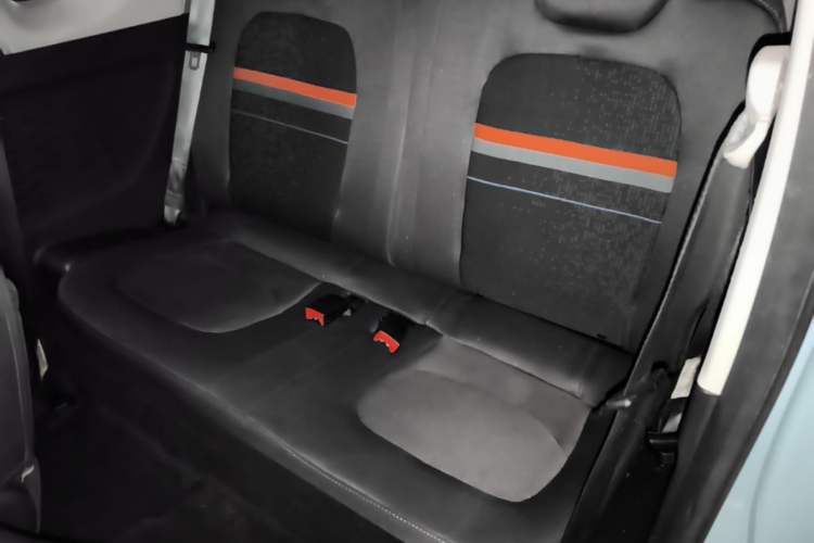 Used Wuling Hongguang MINIEV 2020 Enjoyment Model Lithium Iron Phosphate Left Rear Seat