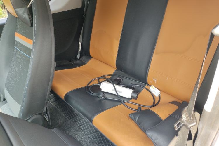 Used Wuling Hongguang MINIEV 2020 Freedom Version Lithium Iron Phosphate Left Rear Seat