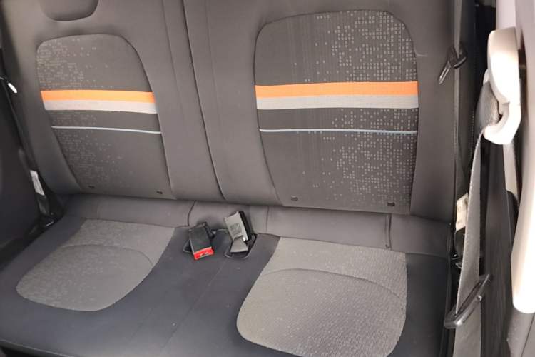 Used Wuling Hongguang MINIEV 2020 Freedom Version Lithium Iron Phosphate Left Rear Seat