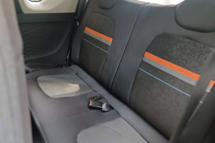 Used Wuling Hongguang MINIEV 2020 Enjoyment Model Lithium Iron Phosphate Left Rear Seat