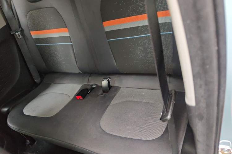 Used Wuling Hongguang MINIEV 2020 Enjoyment Model Lithium Iron Phosphate Left Rear Seat