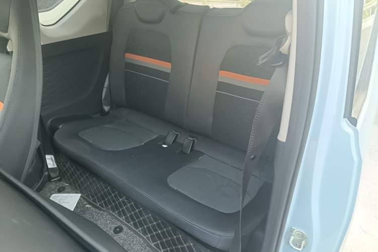 Used Wuling Hongguang MINIEV 2020 Freedom Version Lithium Iron Phosphate Left Rear Seat