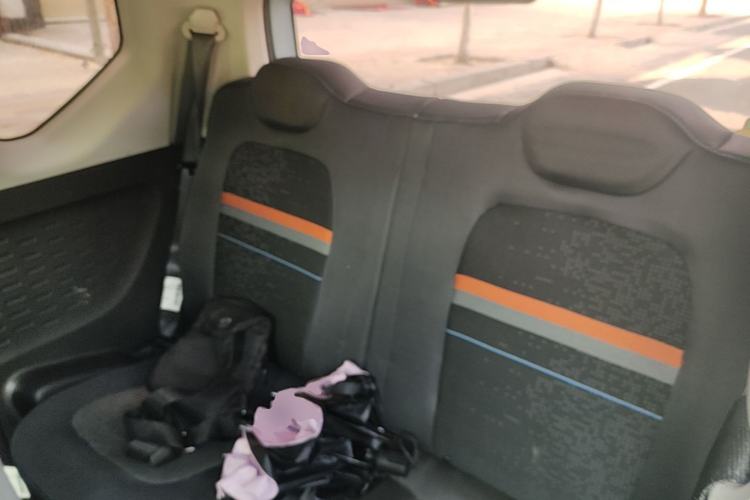 Used Wuling Hongguang MINIEV 2020 Enjoyment Model Lithium Iron Phosphate Left Rear Seat