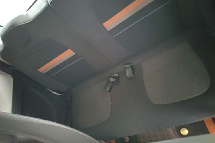 Used Wuling Hongguang MINIEV 2020 Freedom Version Lithium Iron Phosphate Left Rear Seat