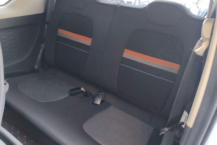 Used Wuling Hongguang MINIEV 2020 Enjoyment Model Lithium Iron Phosphate Left Rear Seat