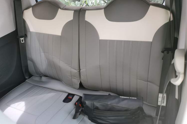 Used Wuling Hongguang MINIEV 2020 Freedom Version Lithium Iron Phosphate Left Rear Seat