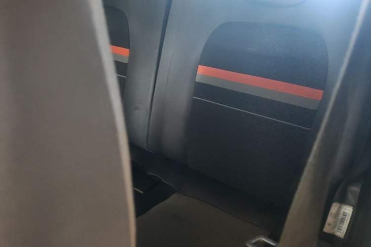 Used Wuling Hongguang MINIEV 2020 Freedom Version Lithium Iron Phosphate Left Rear Seat
