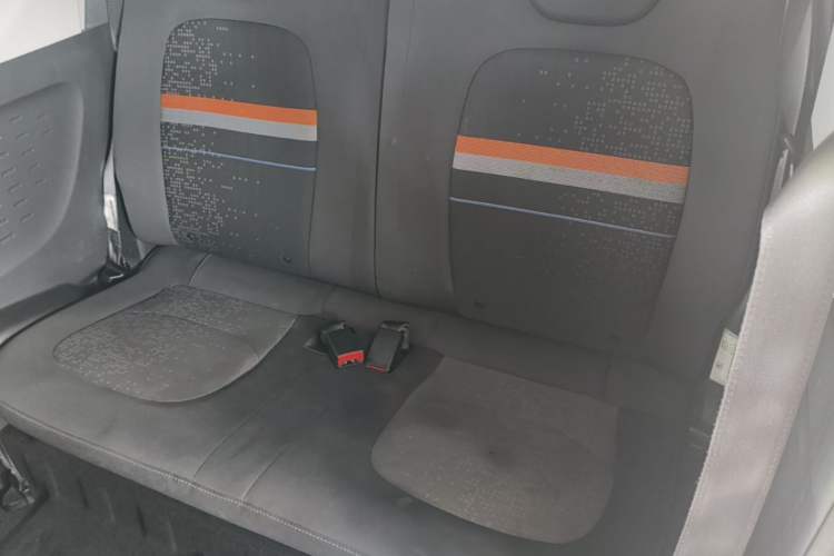 Used Wuling Hongguang MINIEV 2020 Enjoyment Model Lithium Iron Phosphate Left Rear Seat
