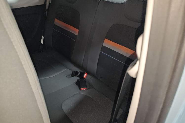 Used Wuling Hongguang MINIEV 2020 Enjoyment Model Lithium Iron Phosphate Left Rear Seat