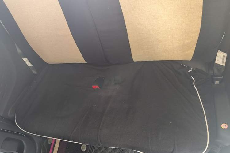 Used Wuling Hongguang MINIEV 2020 Enjoyment Model Lithium Iron Phosphate Left Rear Seat