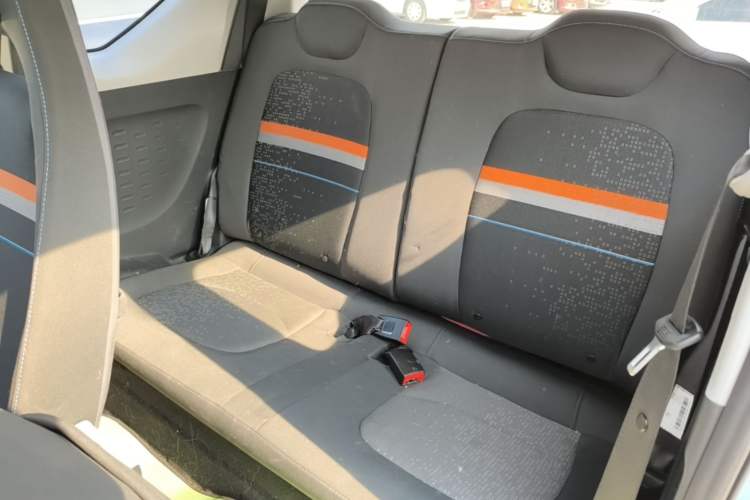 Used Wuling Hongguang MINIEV 2020 Freedom Version Lithium Iron Phosphate Left Rear Seat
