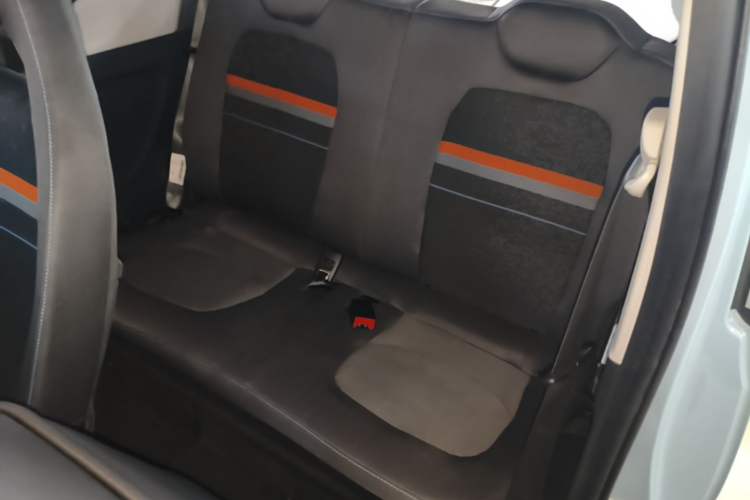 Used Wuling Hongguang MINIEV 2020 Enjoyment Model Lithium Iron Phosphate Left Rear Seat
