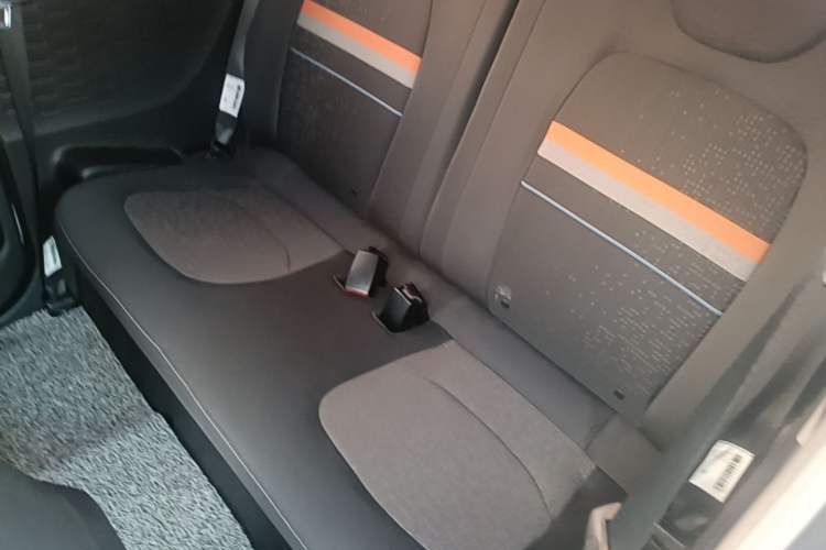 Used Wuling Hongguang MINIEV 2020 Freedom Version Lithium Iron Phosphate Left Rear Seat