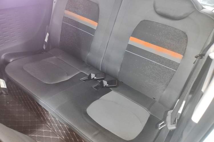 Used Wuling Hongguang MINIEV 2020 Enjoyment Model Lithium Iron Phosphate Left Rear Seat
