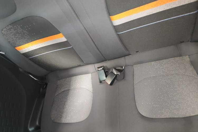 Used Wuling Hongguang MINIEV 2020 Enjoyment Model Lithium Iron Phosphate Left Rear Seat