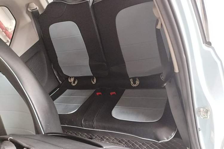 Used Wuling Hongguang MINIEV 2020 Lite Version Lithium Iron Phosphate Left Rear Seat